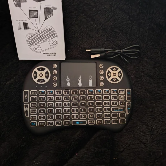 Wireless Mini Keyboard with Touchpad - Picture 5 of 5